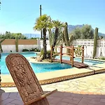 Вилла De Charme Avec Piscine Privee Face A La *