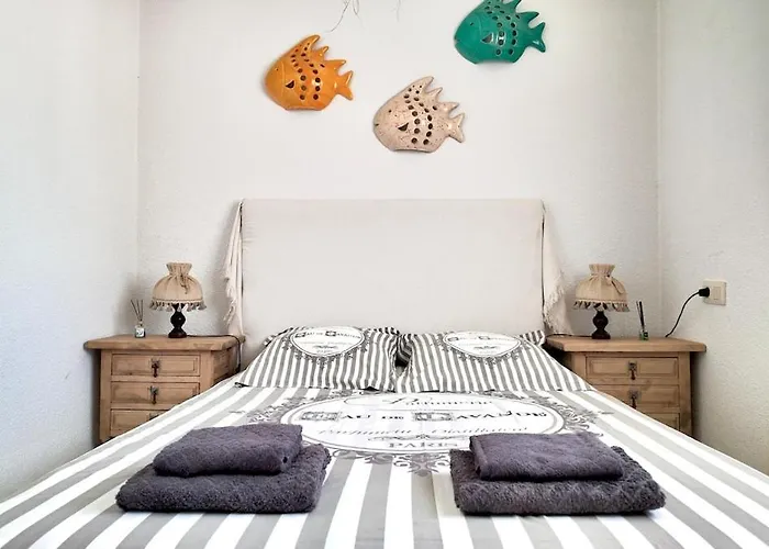 De Charme Avec Piscine Privee Face A La 德尼亚