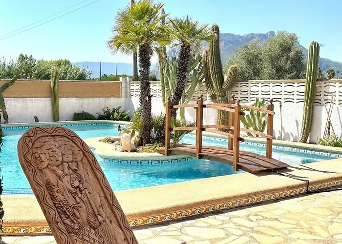 别墅 De Charme Avec Piscine Privee Face A La *