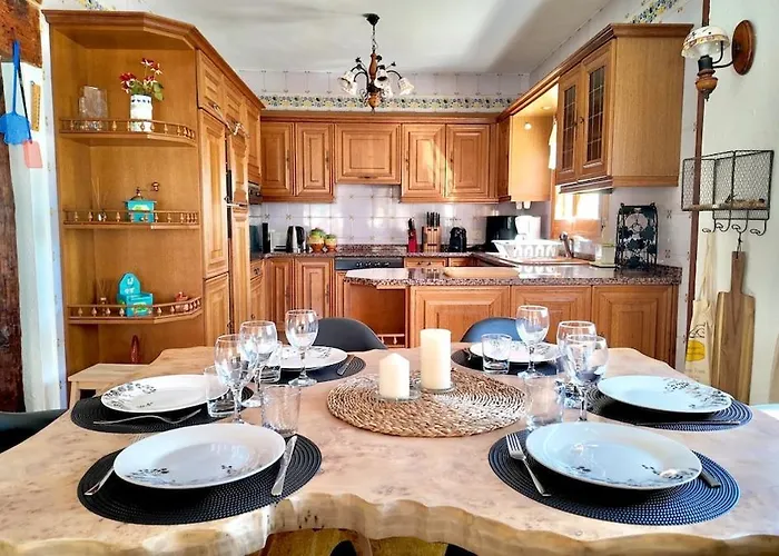 De Charme Avec Piscine Privee Face A La 德尼亚