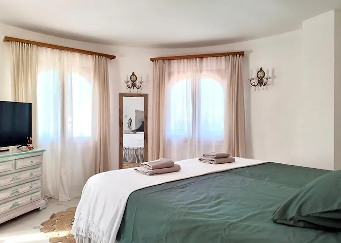 De Charme Avec Piscine Privee Face A La Denia